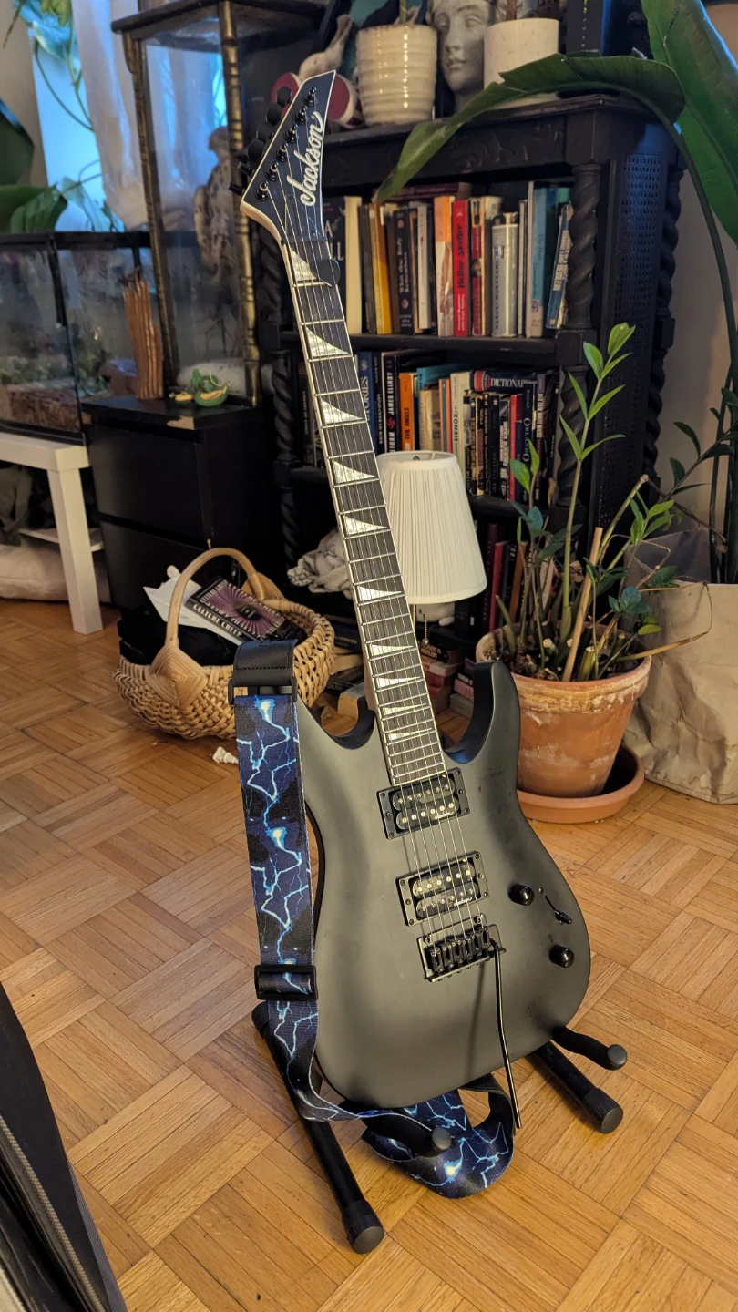 Jackson Guitar, Marshal Amp and bag - photo 2