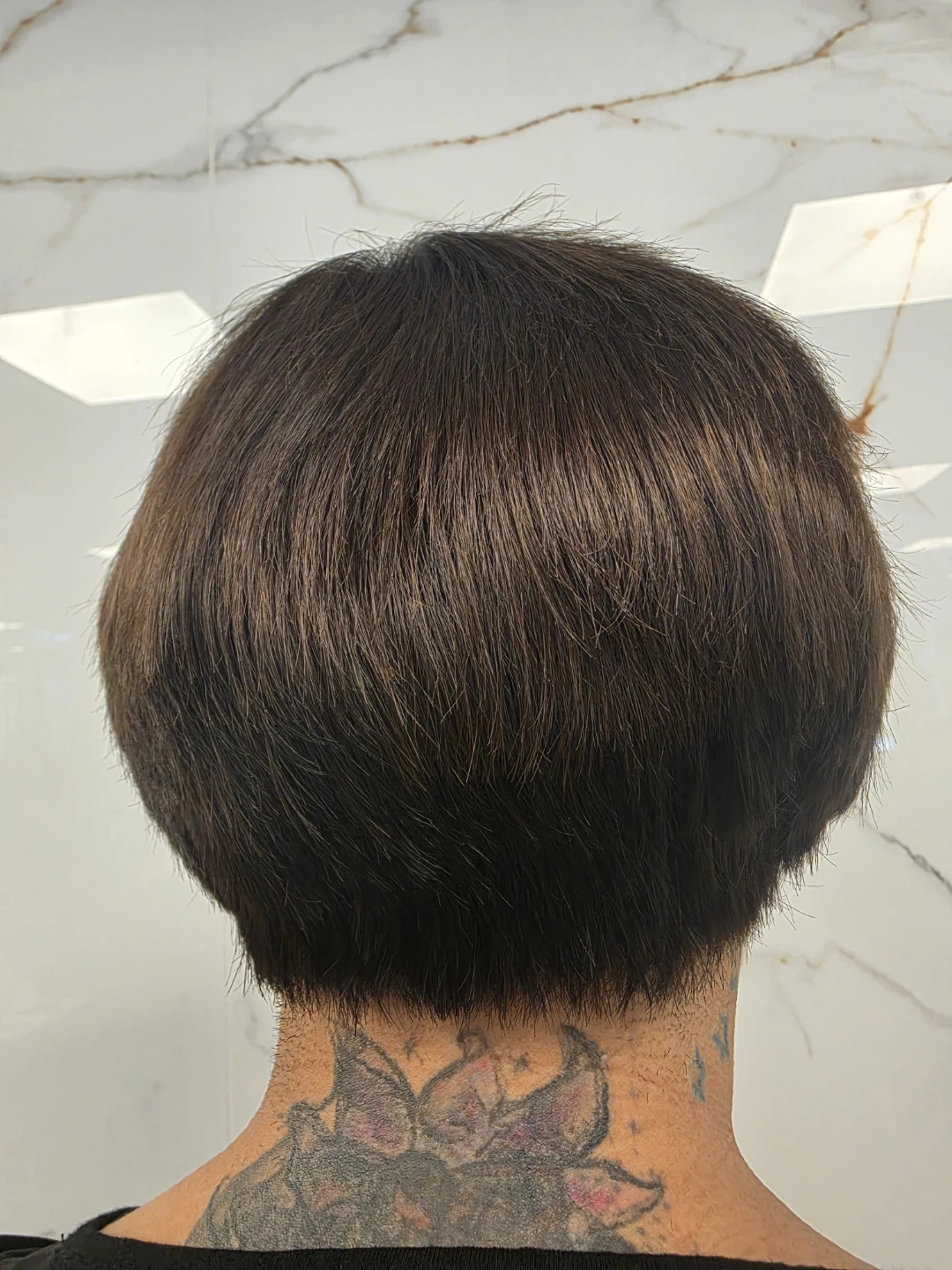 Looking a women model for haircut