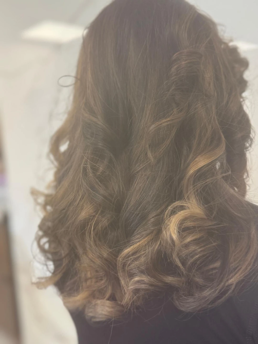 Looking a women model for haircut - photo 3
