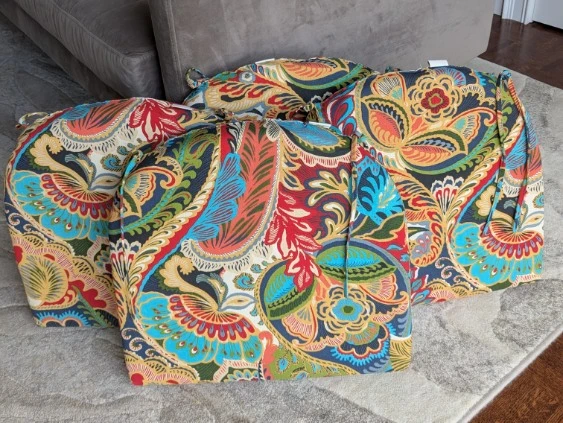 Beach towels and cushions - photo 3