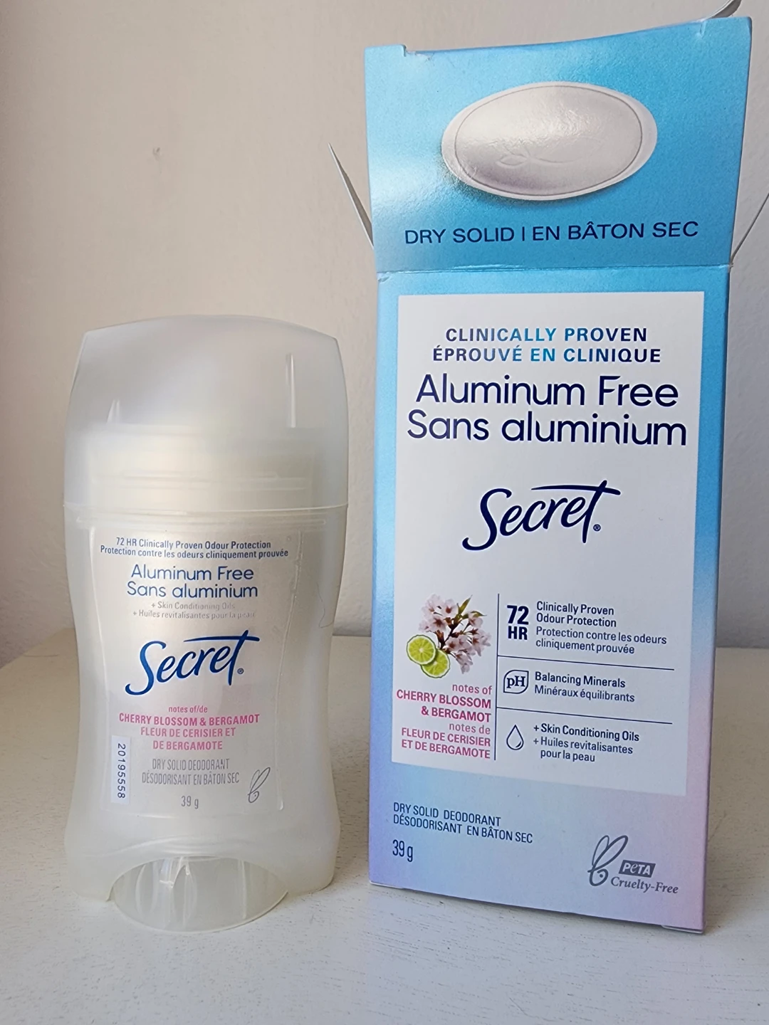 Secret Aluminum Free Dry Deodorant Stick * Cherry & Bergamot*NEW - photo 2