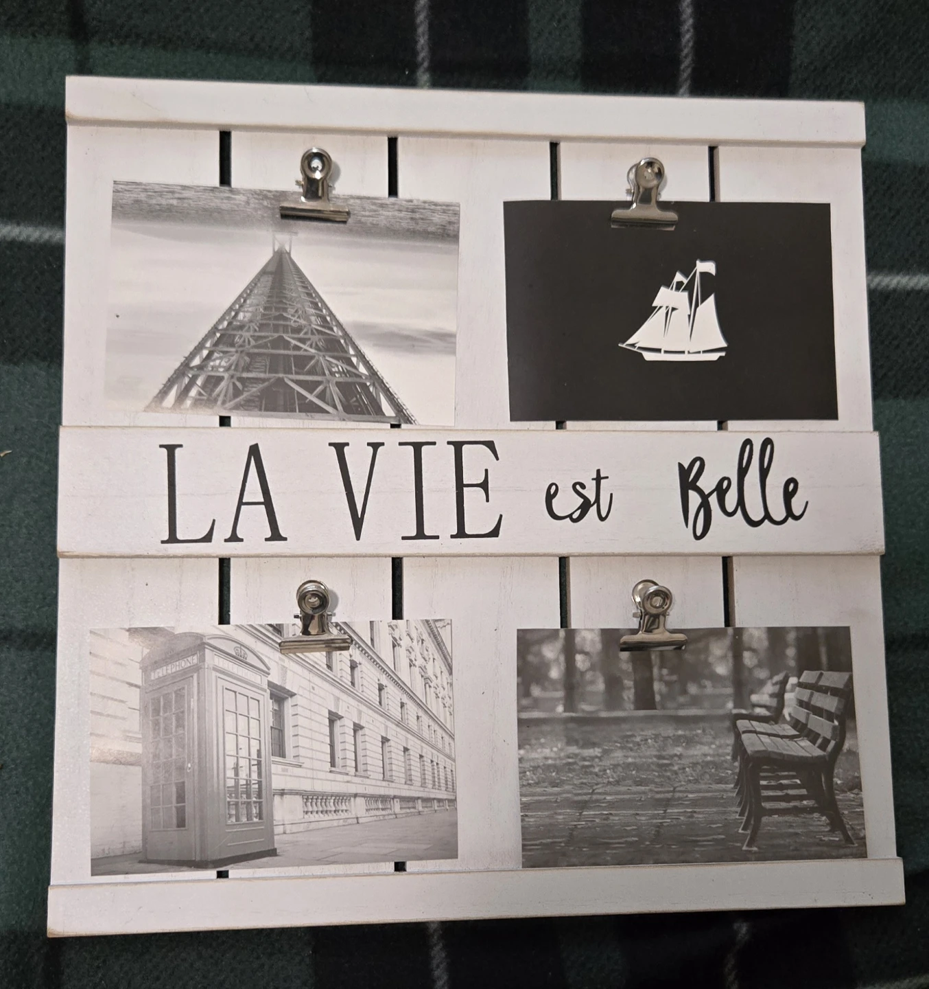 White "LA VIE est Belle" Photo Display with Clips