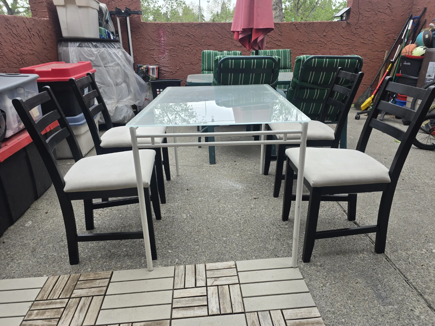 LYRESTAD Table frosted glass, white - IKEAPEDIA and 4 chairs