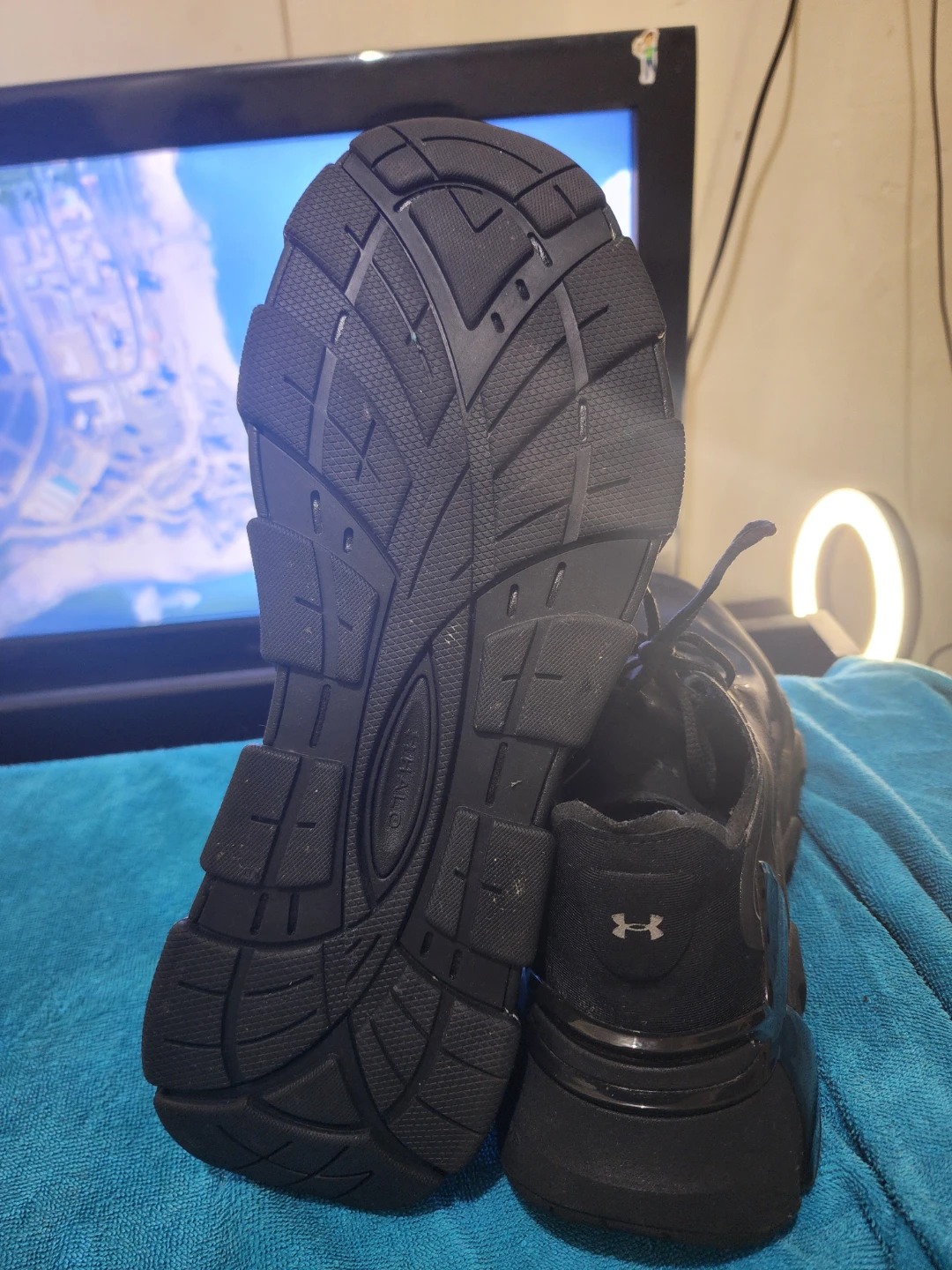 Under Armour Men's Black Running Shoes Size 12 - photo 3