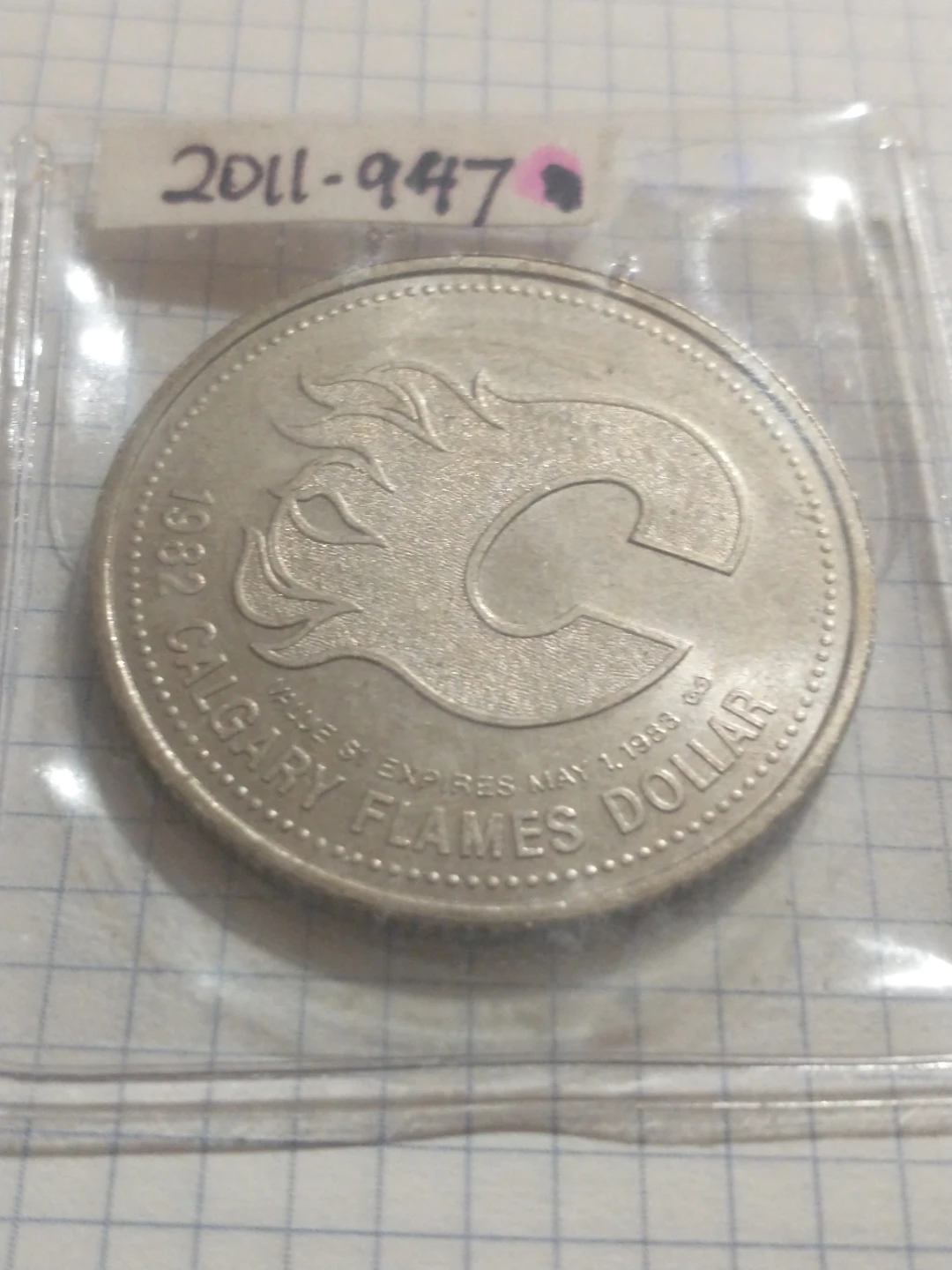 Nice 1982 Calgary Flames Lanny McDonald dollar NHL - photo 5