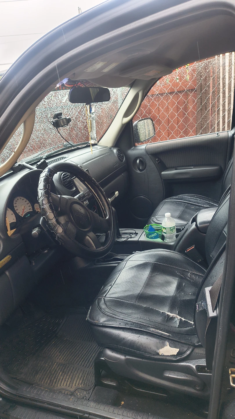 Vehicle - photo 5