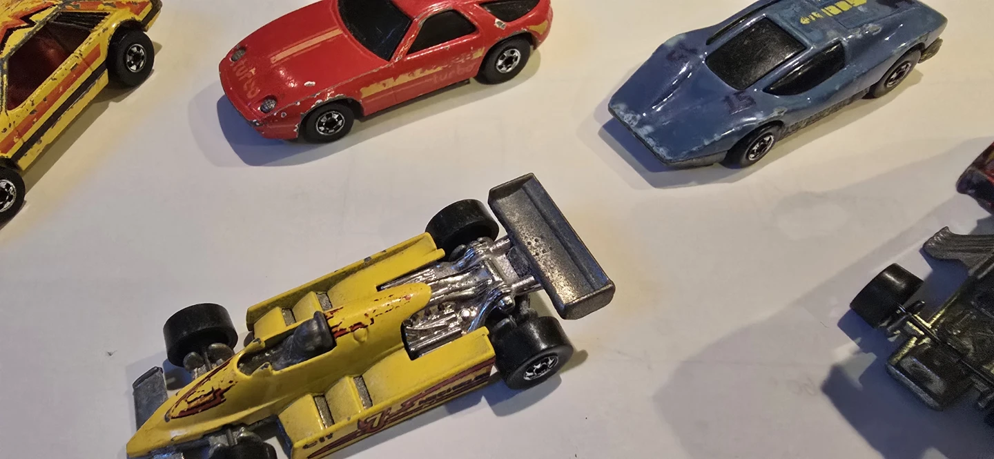 Lot of 5 Vintage Hot Wheels Toy Cars - photo 3