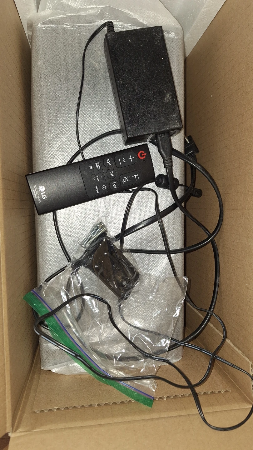 LG SL6Y 3.1 Soundbar with Subwoofer - photo 2