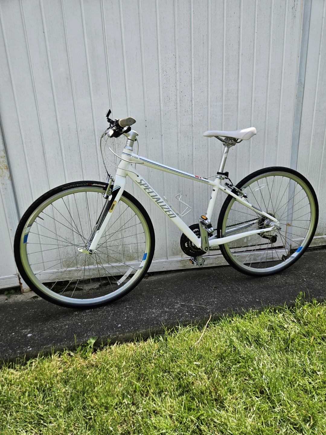 Specialized Vita Elite Hybrid Bike