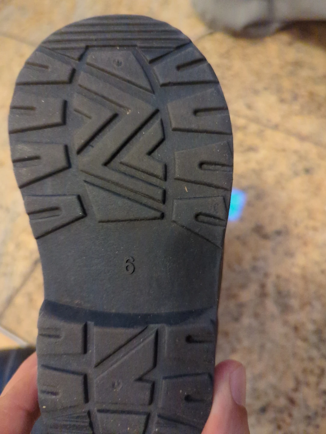 Black Winter Boots Size 6 for babies - photo 3