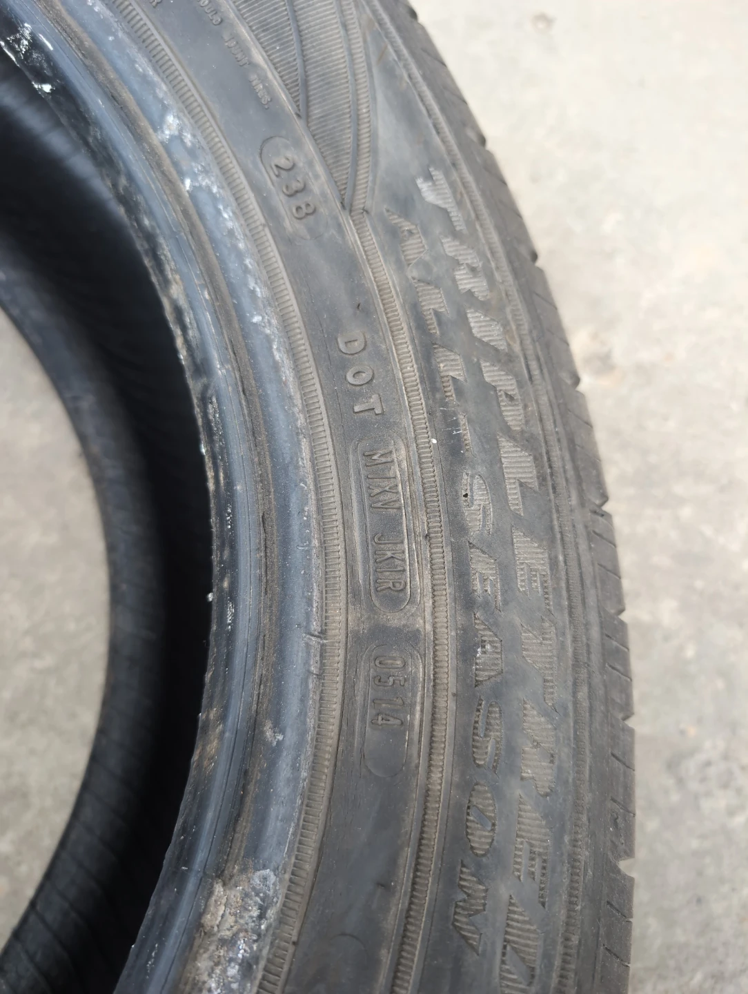 Goodyear TripleTred All-Season Tires P205/60R16 - photo 5
