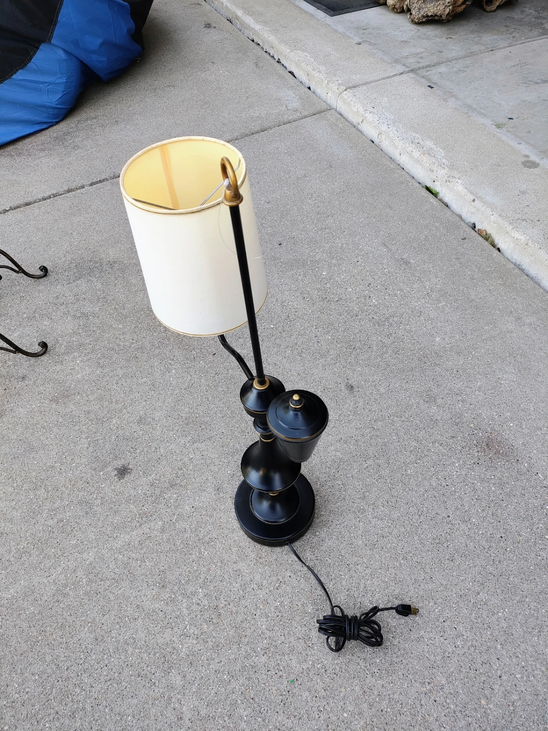 Vintage Black & Gold Table Lamp - photo 5