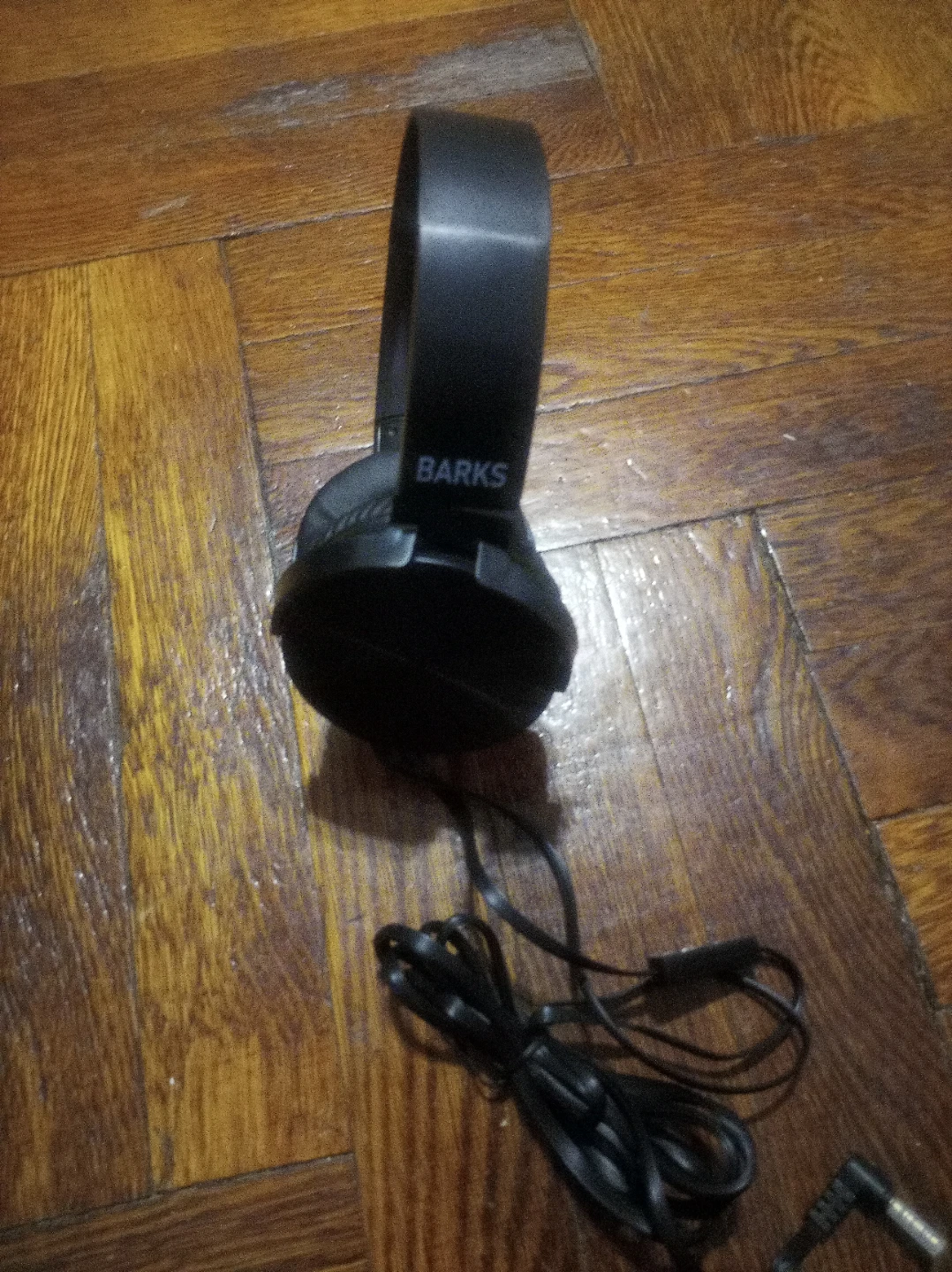 Barks Over-Ear Headphones