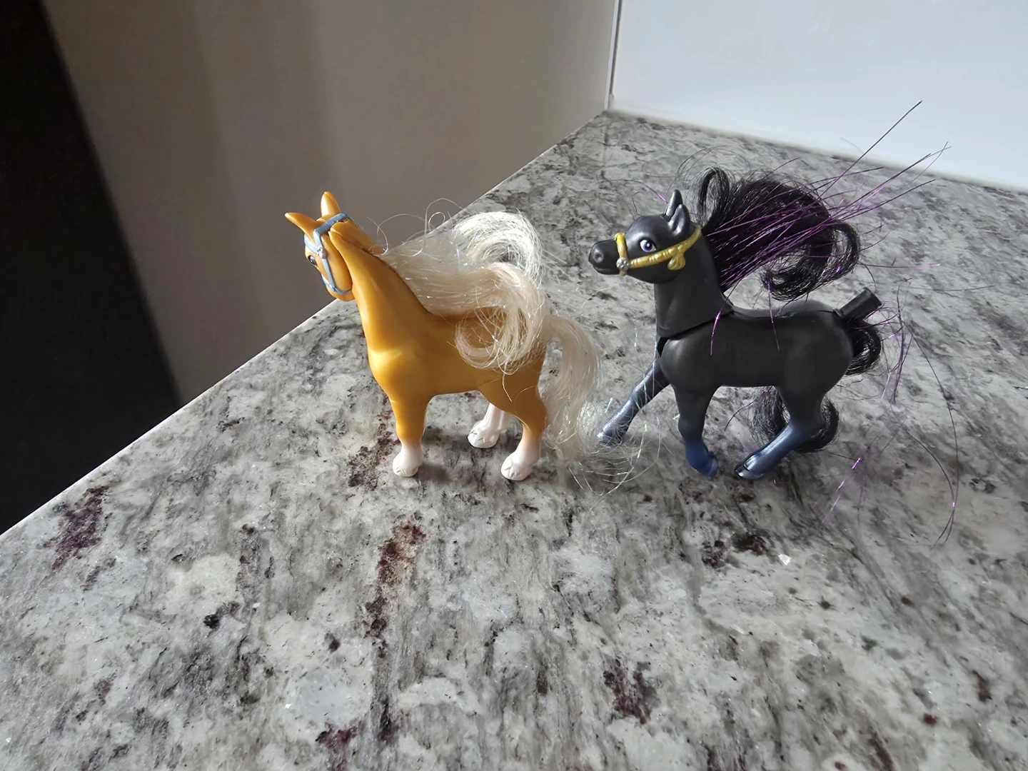 Vintage 1990's Kenner Littlest Pet Shop Horse themed playsets - photo 3