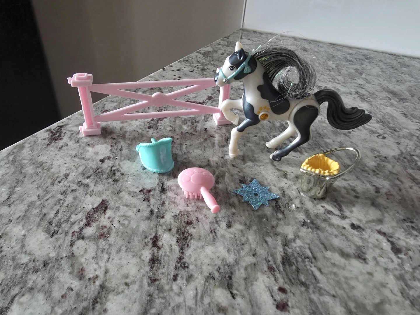 Vintage 1990's Kenner Littlest Pet Shop Horse themed playsets - photo 4
