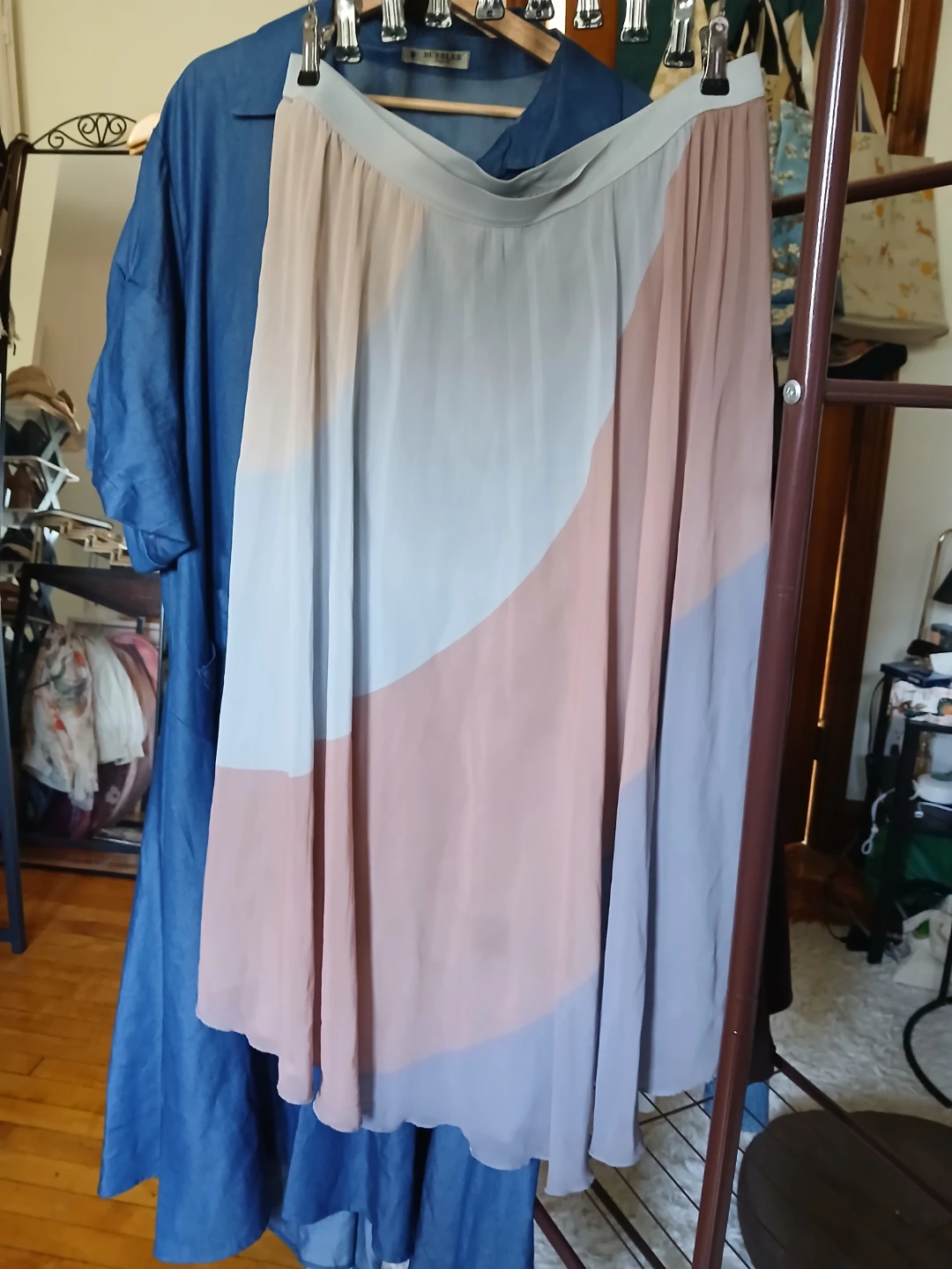 Women's Pleated Midi Skirt