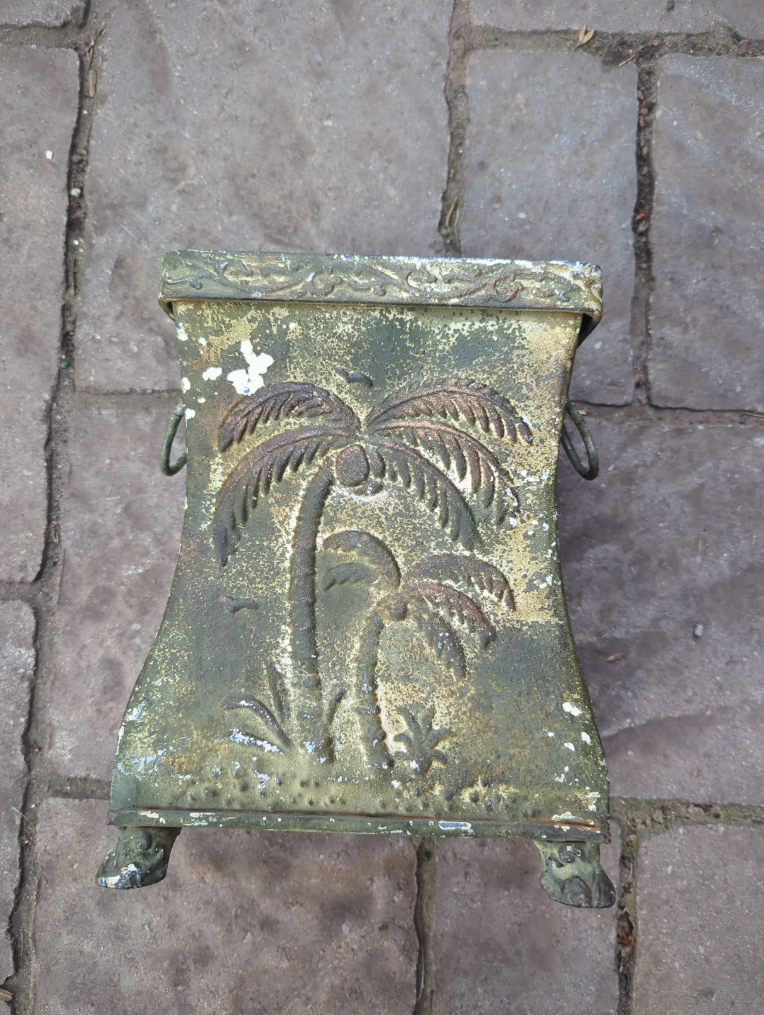 Vintage Decorative Planter Pot with Palm Tree Design