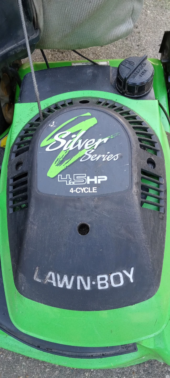 Lawn-Boy Silver Series 4.5HP 4-Cycle Lawnmower - photo 2