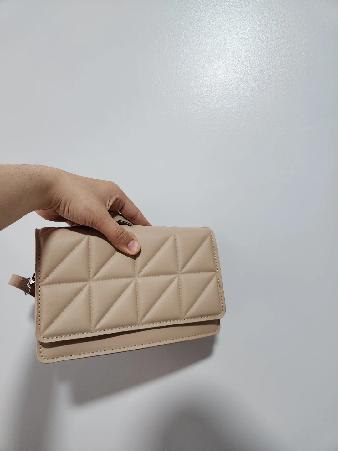 Stylish small handbag — the perfect addition to your outfit ✨ - photo 2