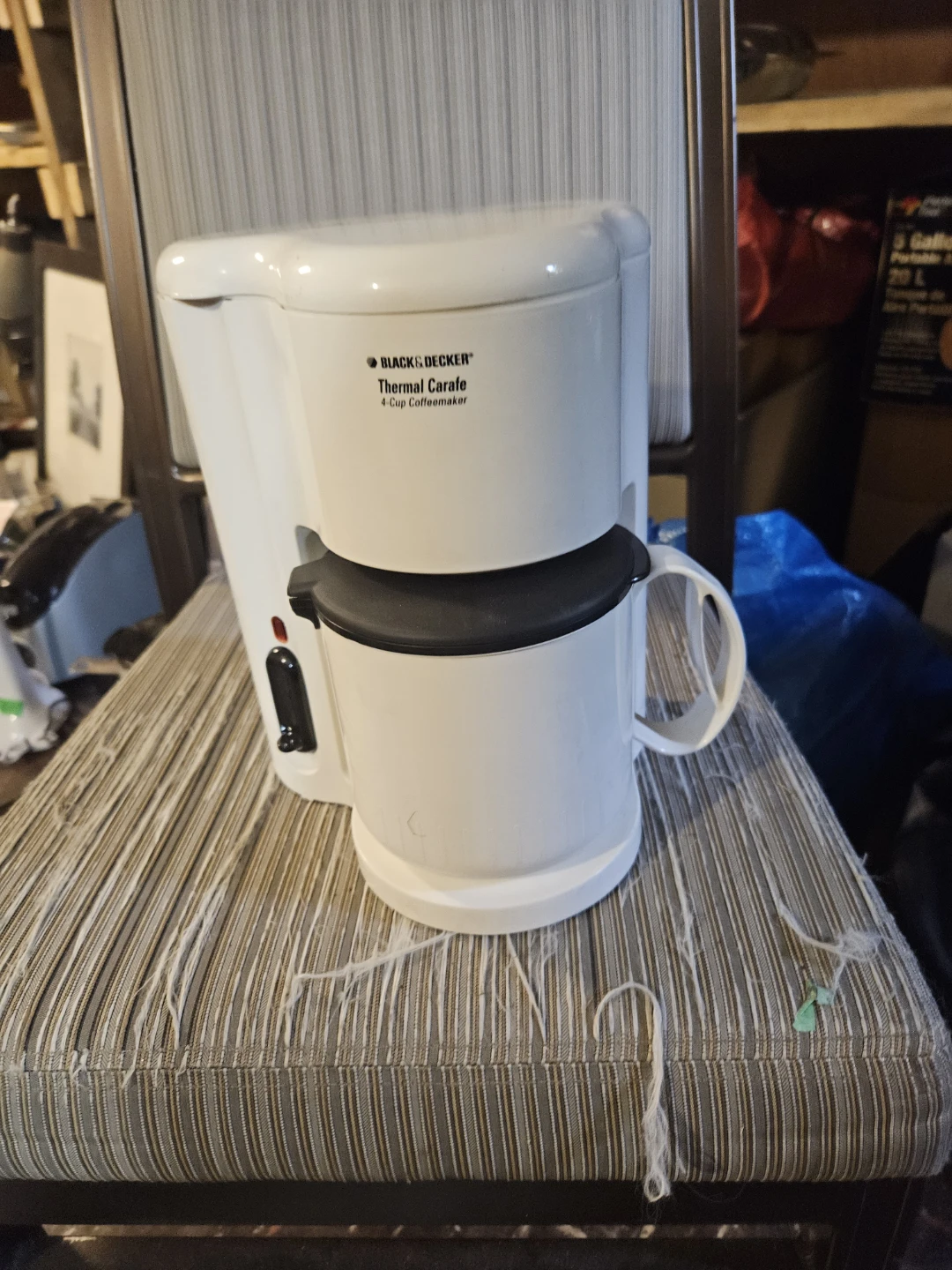 Black & Decker 4-Cup Thermal Carafe Coffeemaker - photo 2
