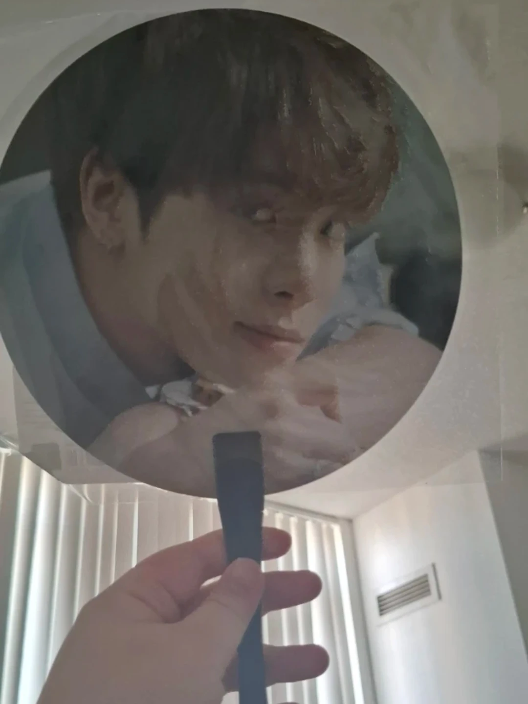 SHINee and Jonghyun k-pop fans