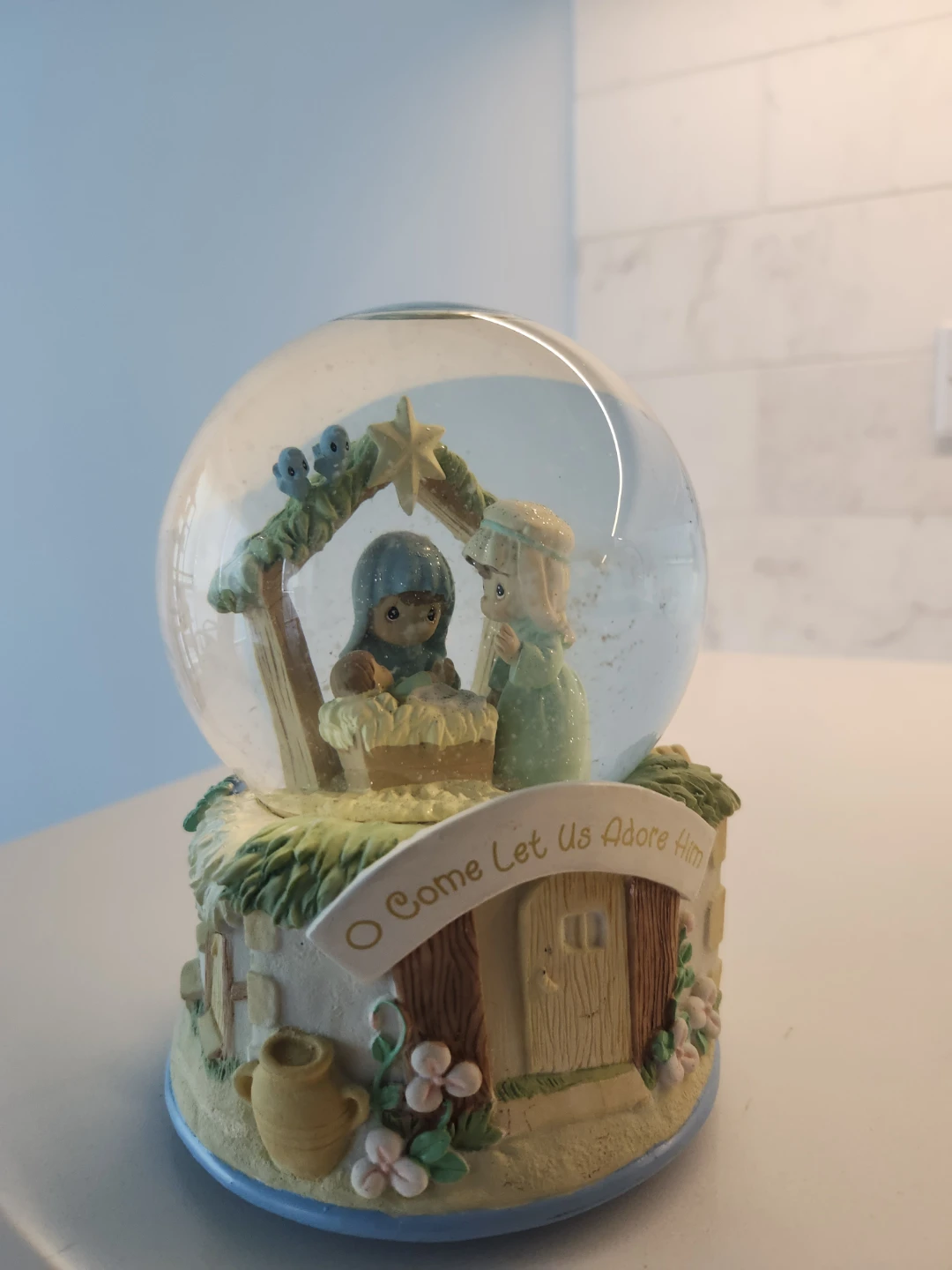 Nativity Snow Globe