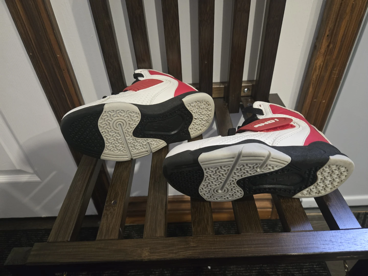 AND1 Basketball Shoes White Red Black - photo 2