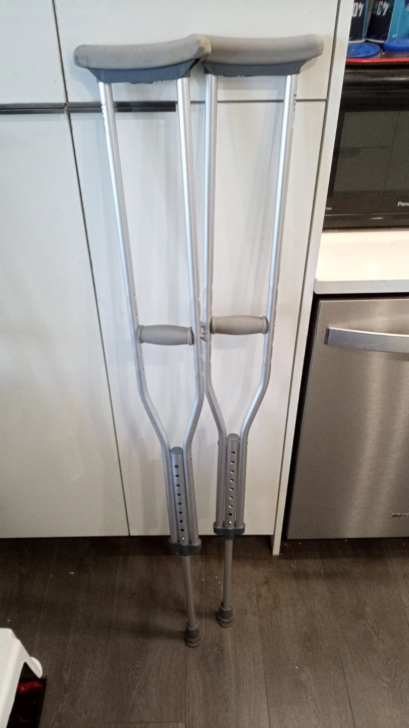 Guardian Adjustable Aluminum Crutches - photo 3