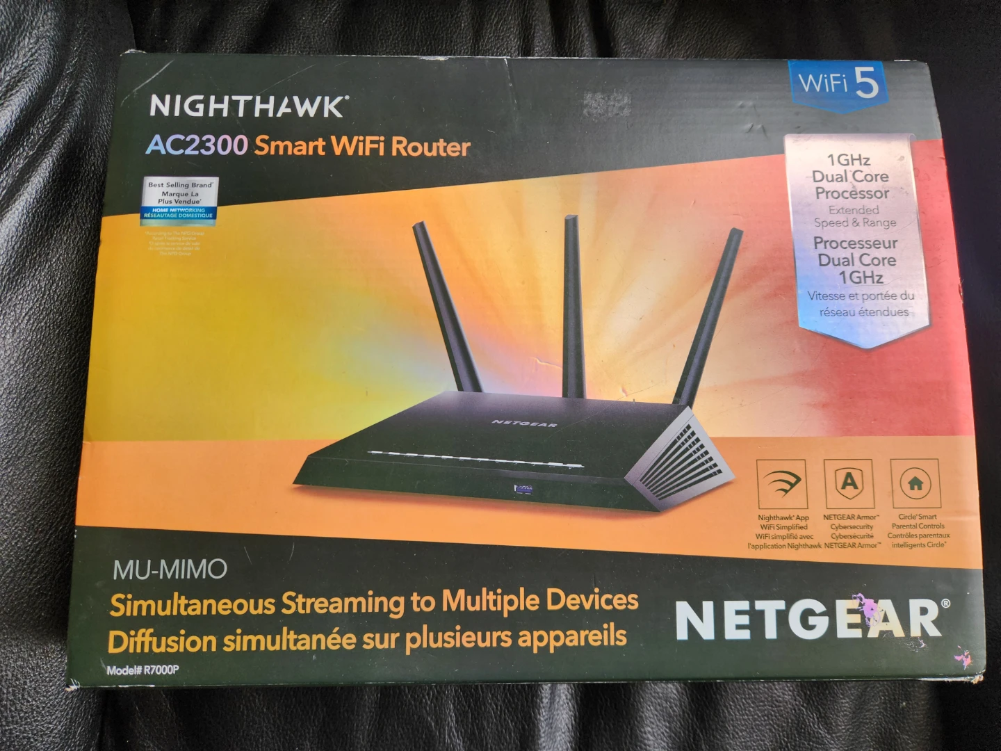 NETGEAR Nighthawk AC2300 Smart WiFi Router R7000P - photo 3