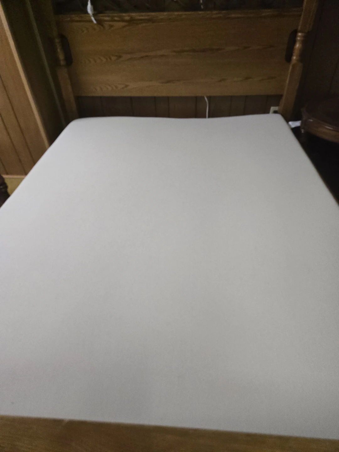 Queen size Zinus foam mattress - photo 3