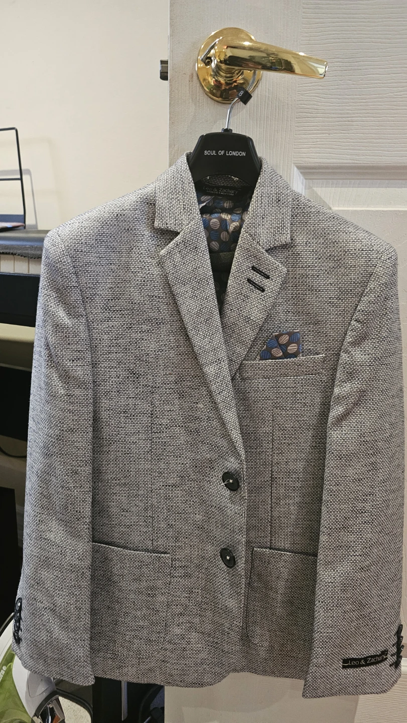 Leo & Zachary Grey Tweed Blazer and Pants Suit