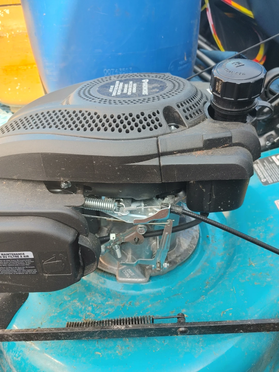 Yardworks Gas Self-Propelled Lawnmower 174 CC