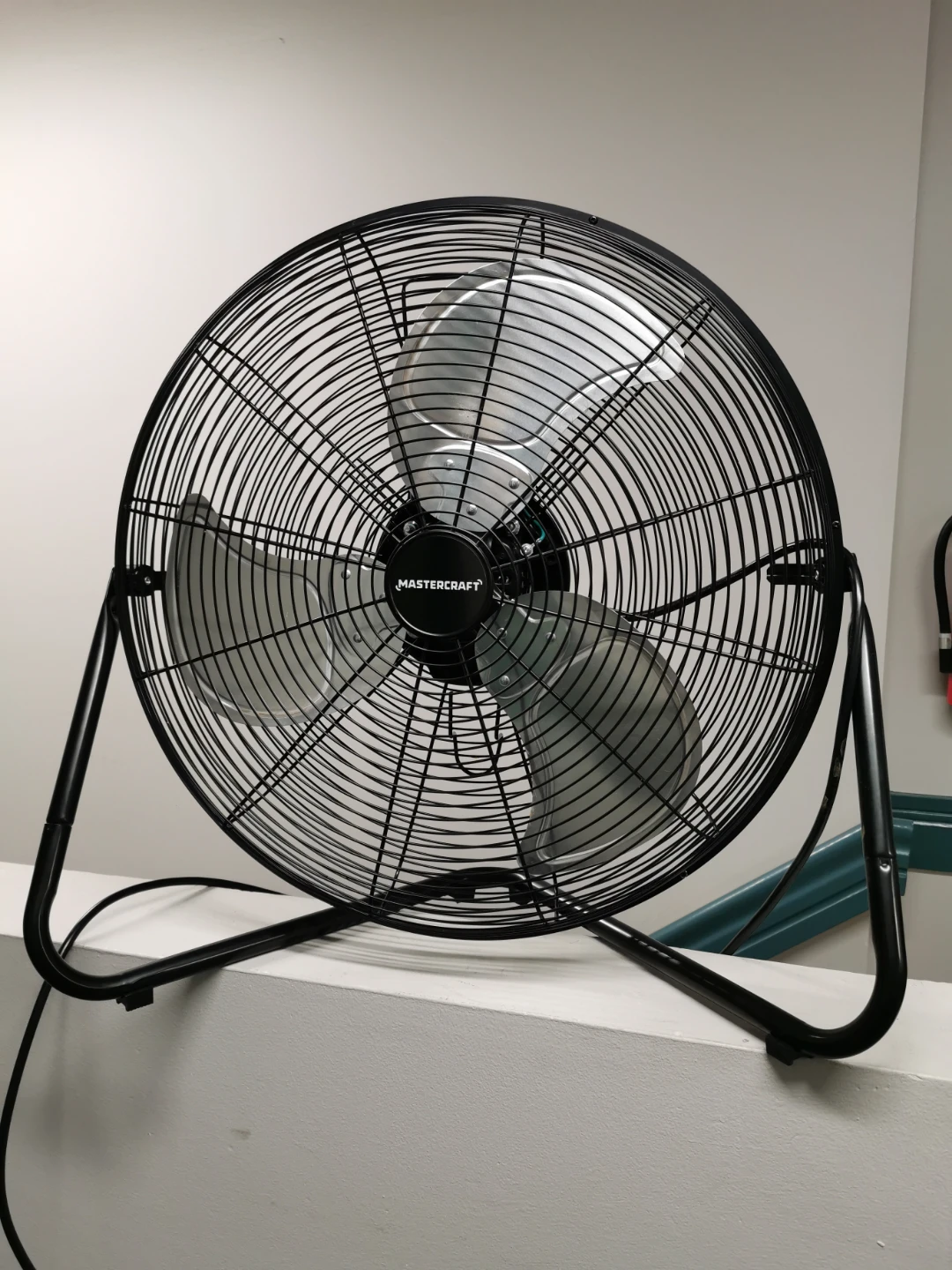 Mastercraft 20" Floor Fan - photo 2
