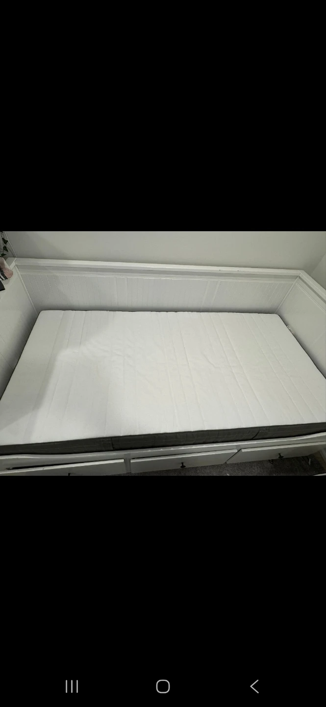 White Daybed with Storage Drawers and Mattress - photo 3