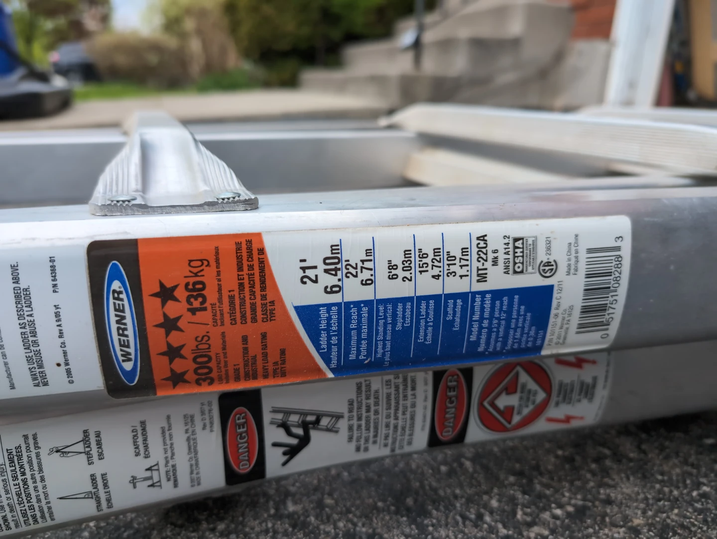 21' extension ladder and step ladder combo Werner 300 lb rating - photo 3