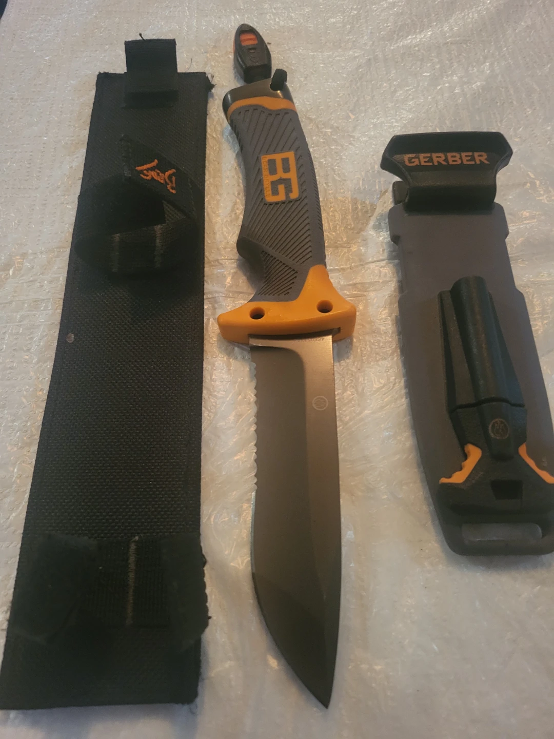 Gerber Serrated Edge Survival Knife with Sheath