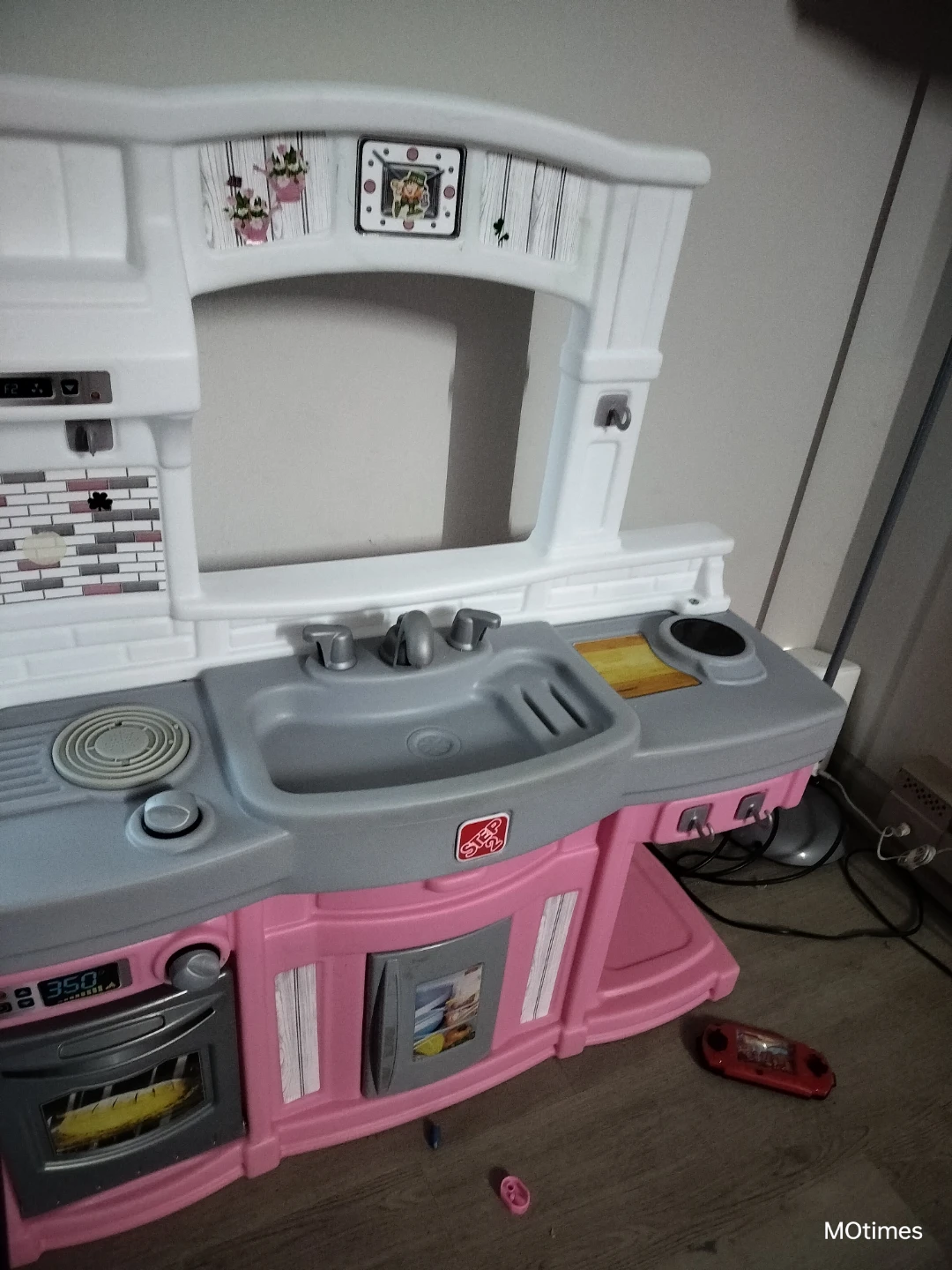 Step2 Pink Play Kitchen toy for kids - photo 2