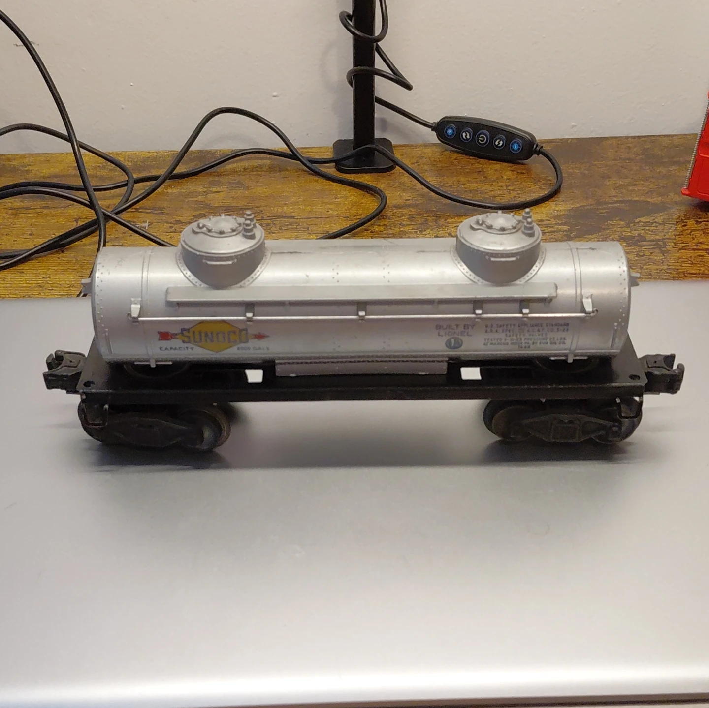 Lionel Sunoco "O" Gauge Tank Car - photo 3