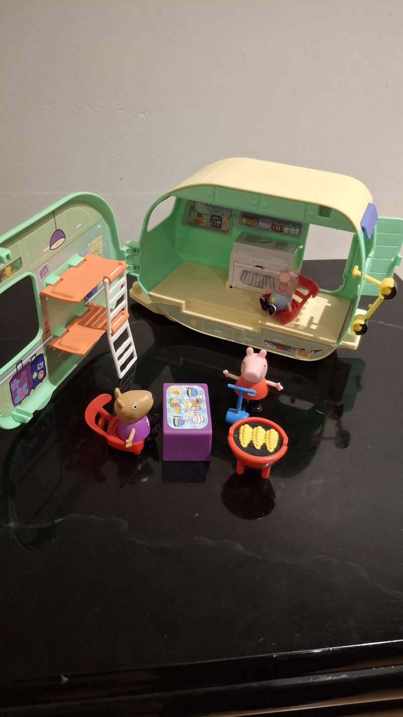 Peppa Pig Campervan Playset - photo 3