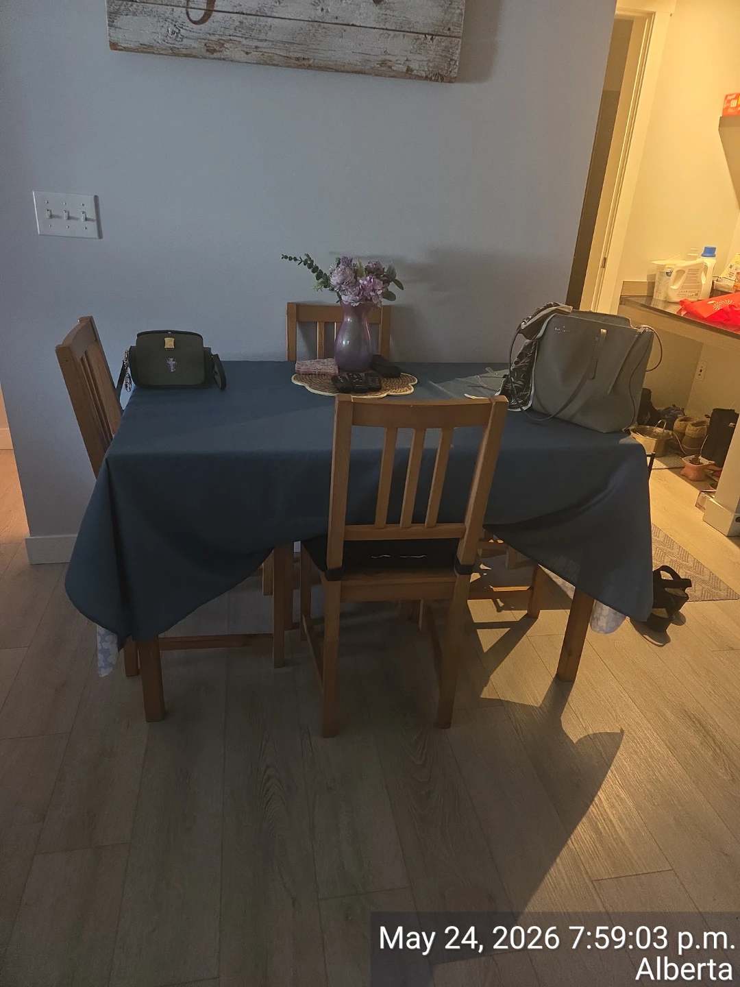 Table and chairs FREE! Moving.