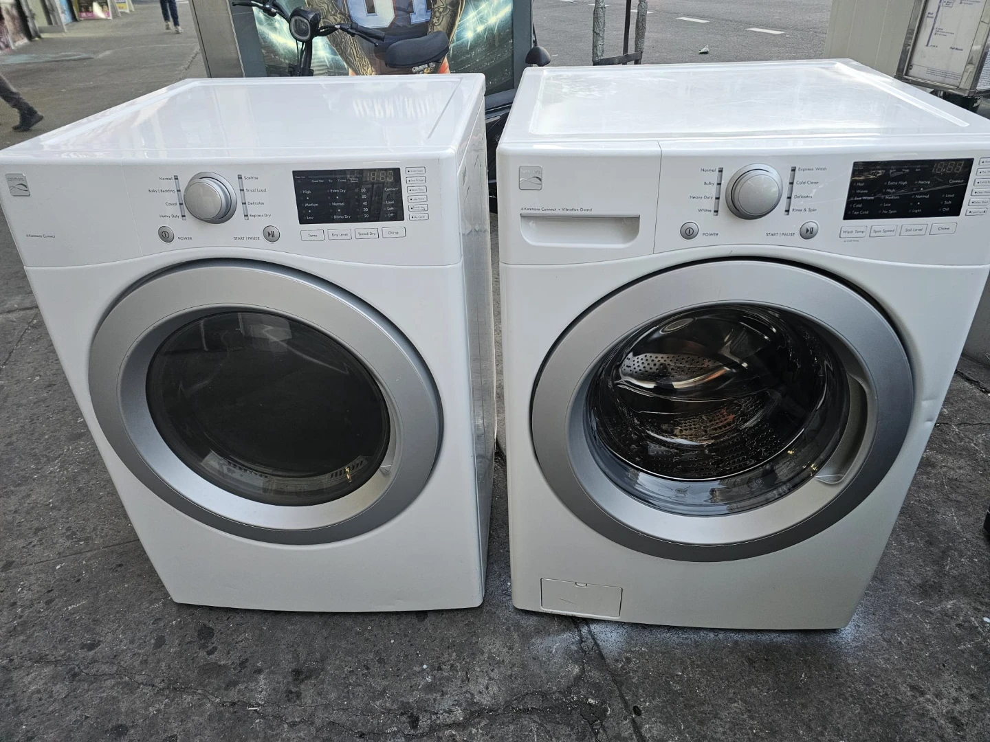 Kenmore washer and dryer set