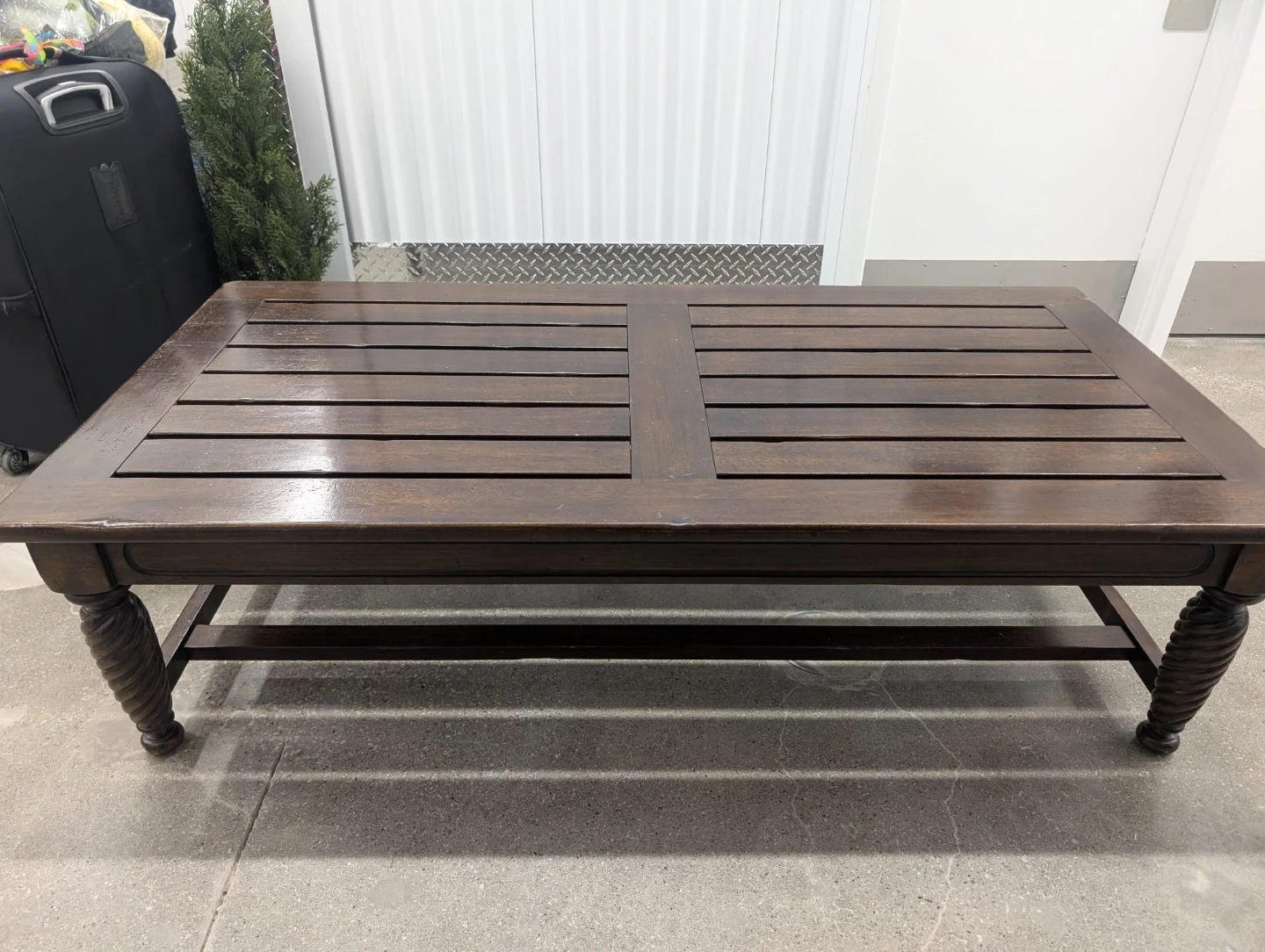 Dark Wood Slat Top Coffee Table - photo 3