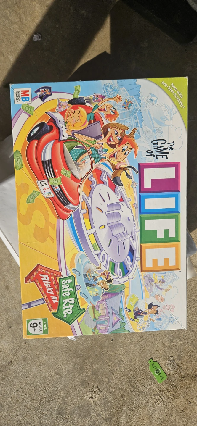 The Game of Life Board Game - photo 2