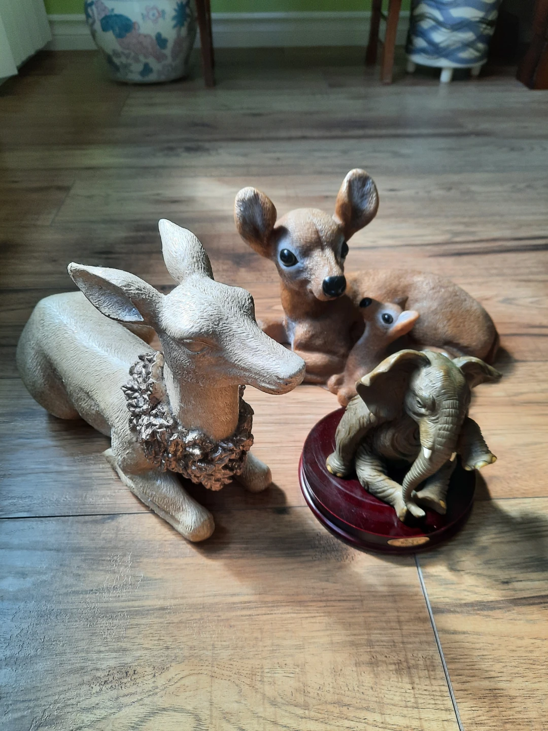 Collection of 3 animal figurines: deer family and elephant - photo 2