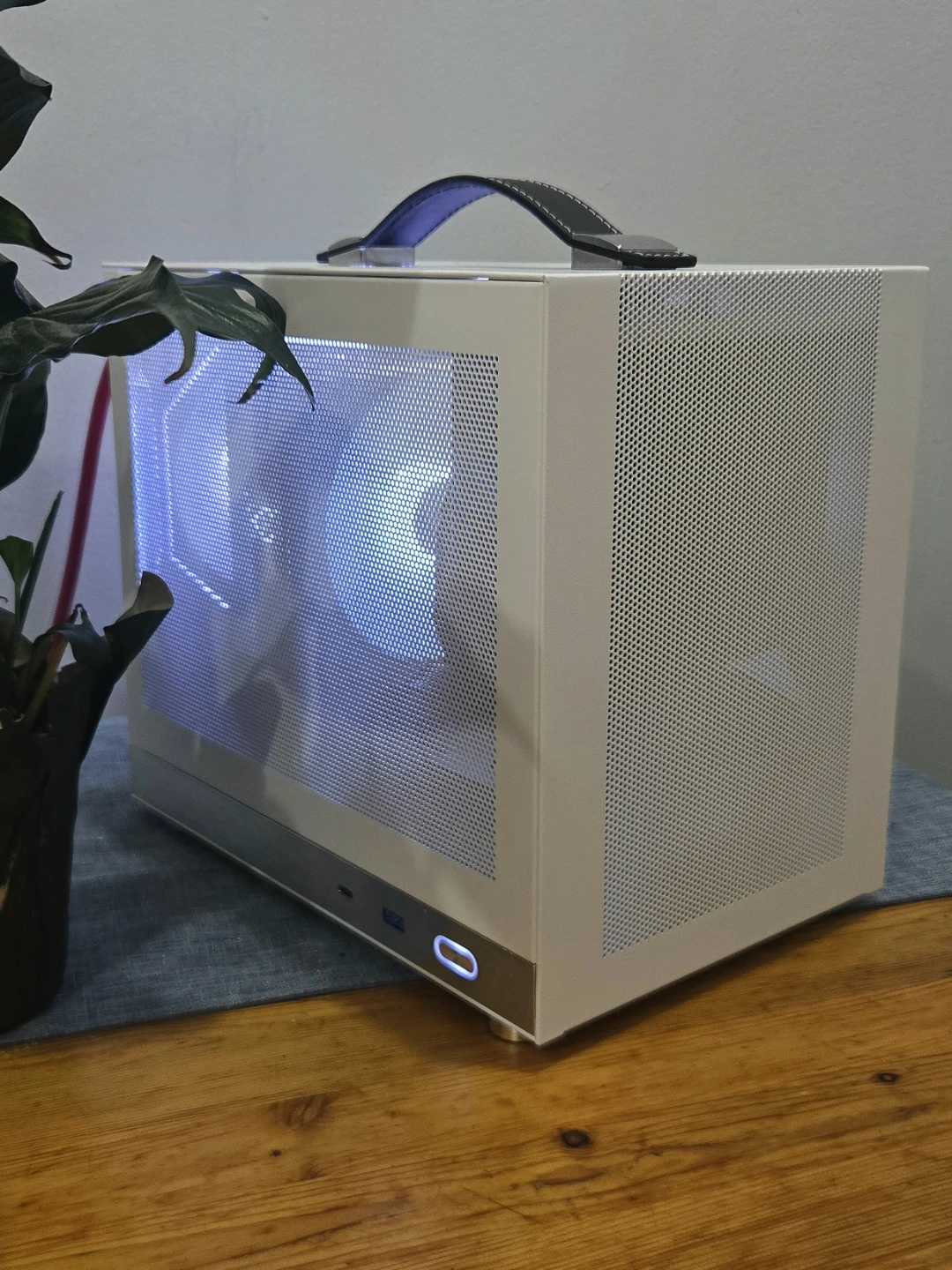 RTX 4070 SUPER ITX Gaming PC