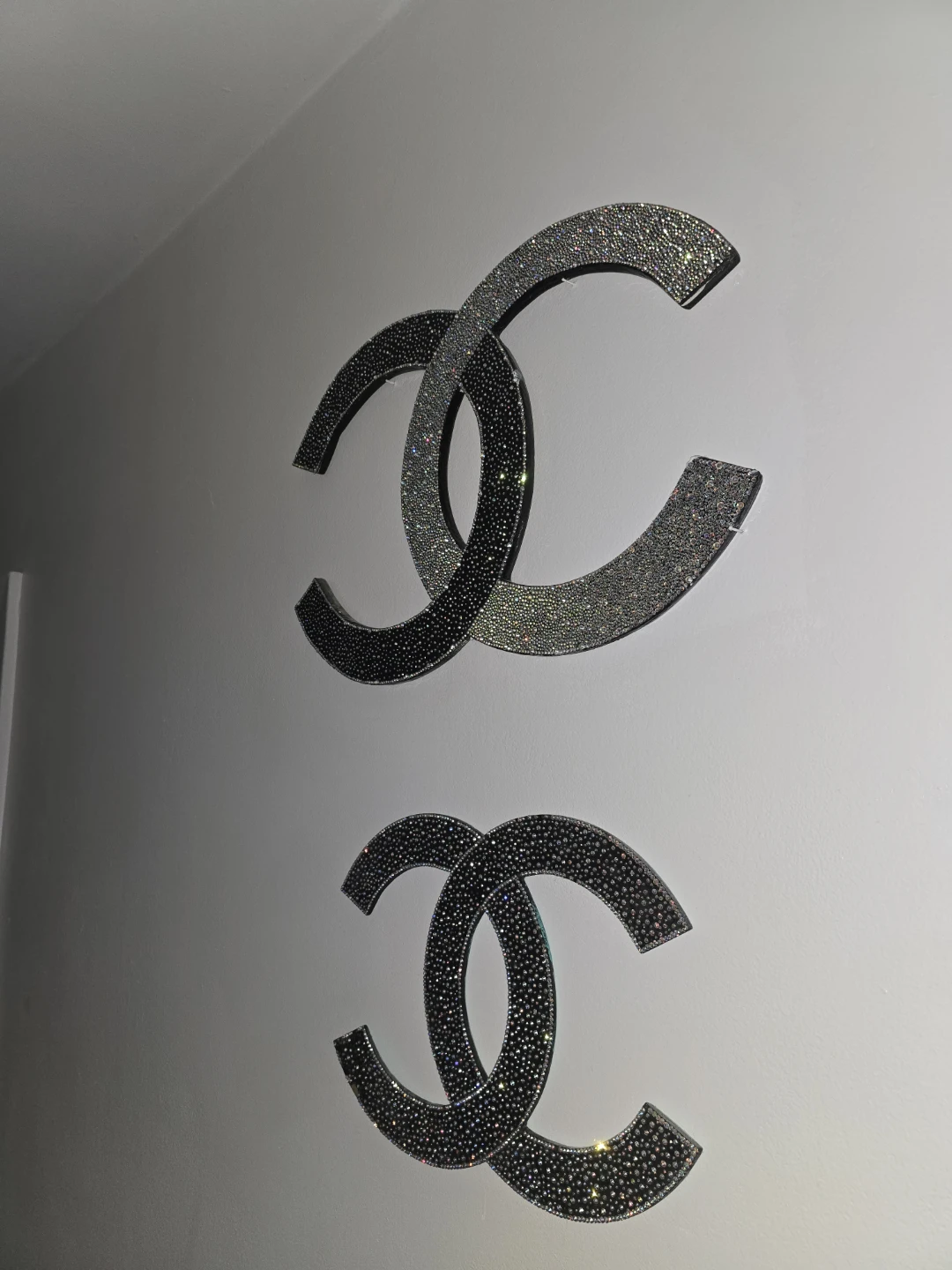 Chanel CC logo wall art decor - photo 3