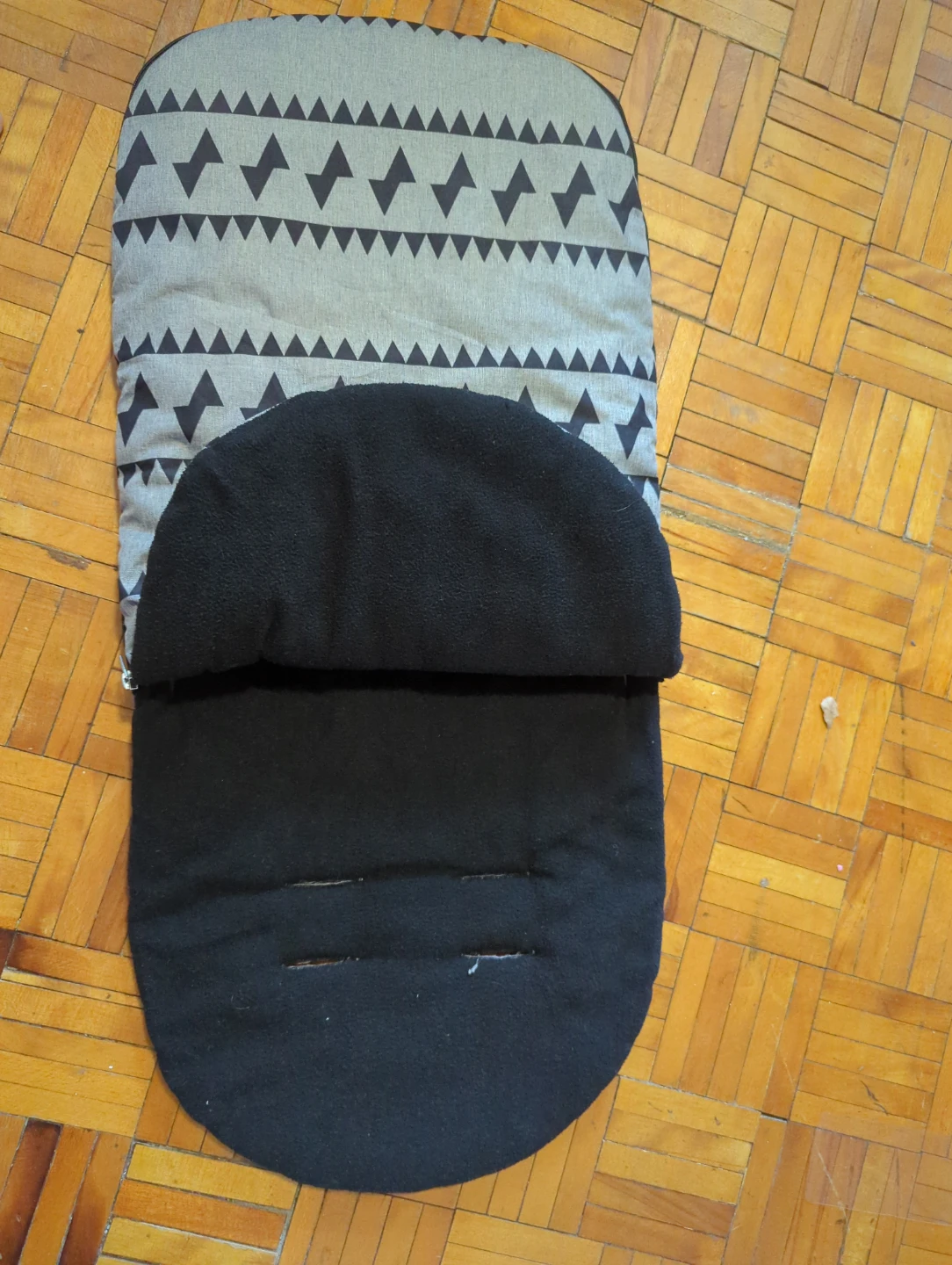 Grey Geometric Stroller Liner - photo 2