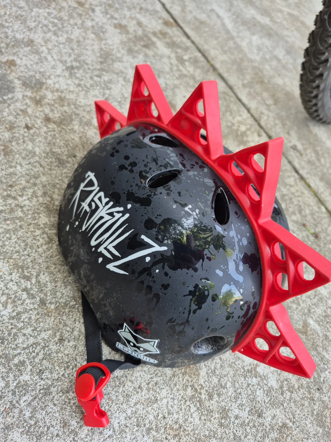 Riskull Kids Bike Helmet with Spikes