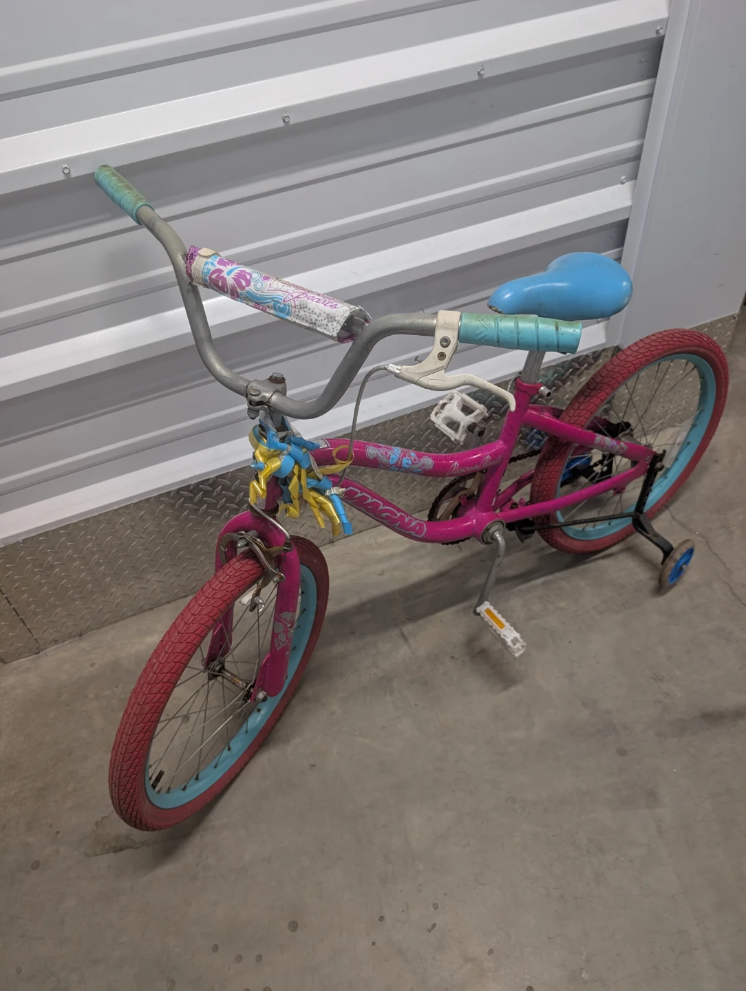 Kids Pink Huffy Bicycle - photo 3