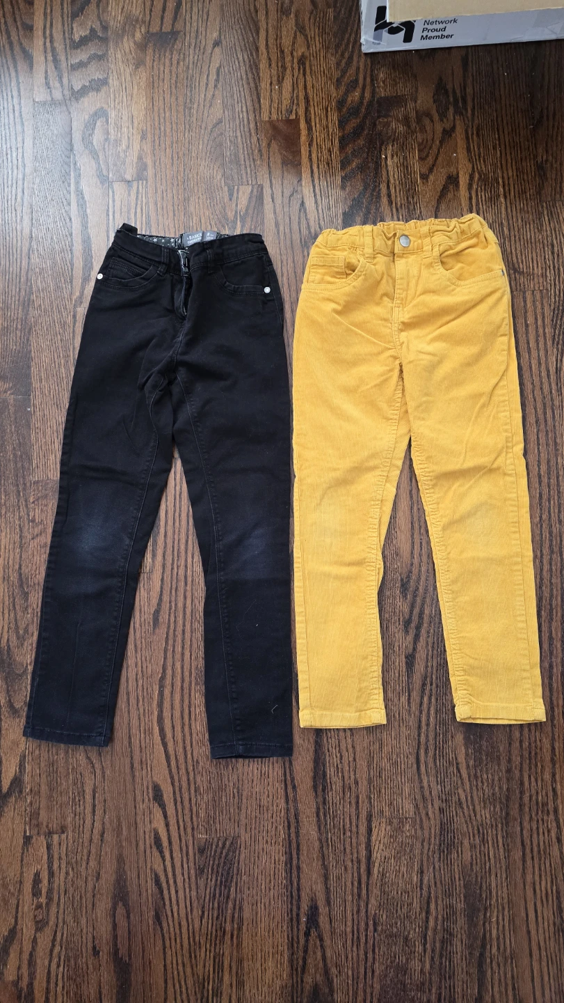 2 Pairs of Kids Pants - Size 8Y
